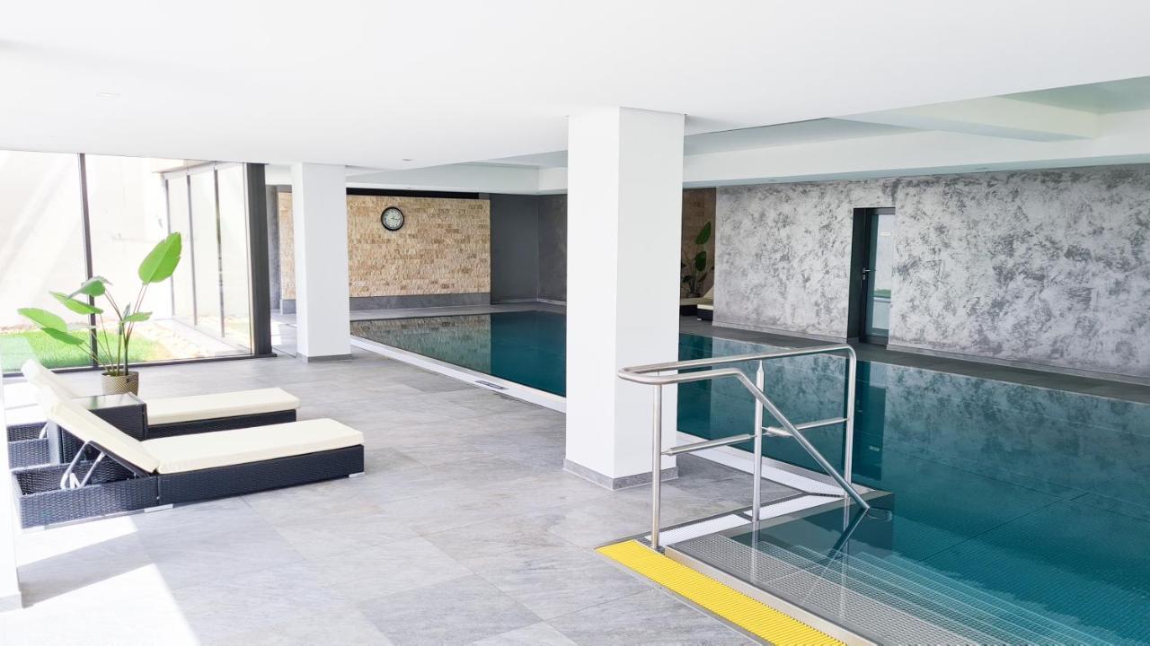 Fewo Sperlingskauz Mit Pool, Sauna & Hochschwarzwaldcard Schluchsee Exterior photo